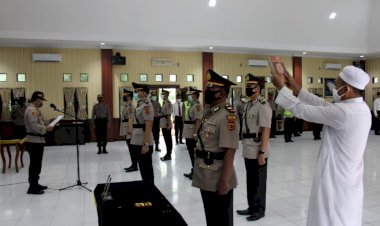 Gunakan Masker, 3 Pejabat Polres Muarojambi Laksanakan Sertijab