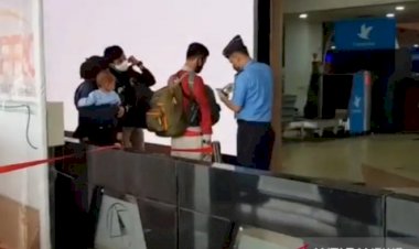 Nah Loh! Meski Mudik Dilarang, Penumpang Masih Berdatangan ke Bandara Halim