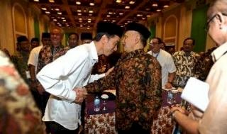 Amien Rais Nyinyirin Pahlawan Gugur Sebagai Bunga Bangsa, Jokowi Pensiun Tinggalkan Utang Bagi Anak Bangsa
