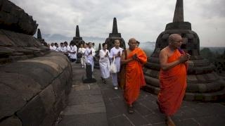 Bimas Buddha Kemenag Minta Perayaan Waisak di Rumah Saja