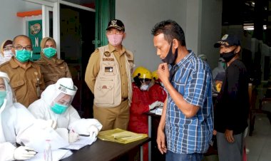 Ratusan Pedagang di Kota Jambi Lakukan Rapid Test, Fasha: Kalau Ada yang Positif, Langsung Kita Bawa ke Rumah Sakit