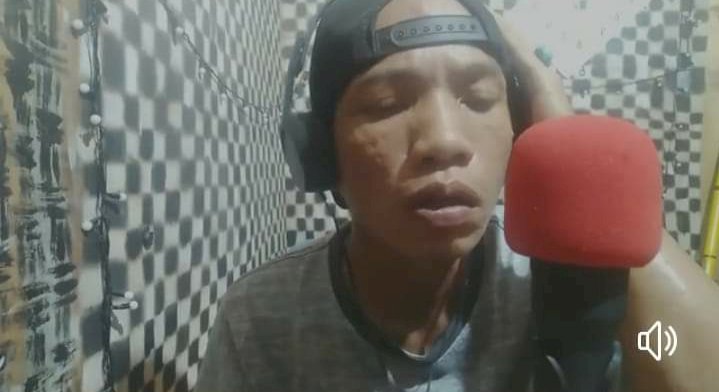 Viral! Pemuda Ini Cover Lagu Aisyah Istri Rasulullah dengan Suara Khasnya, Ditonton Hingga 1 Juta Kali