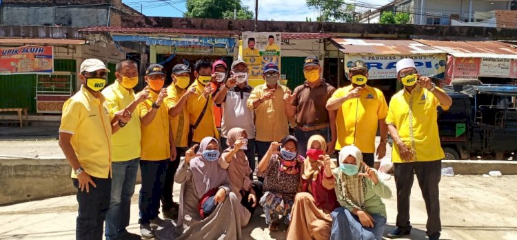 Cegah Penularan Covid-19, Ketua DPRD Sarolangun bersama Fraksi Golkar Pasang Westafel ke 4 Kecamatan