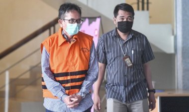 KPK Tahan Mantan Dirut PTDI Budi Santoso