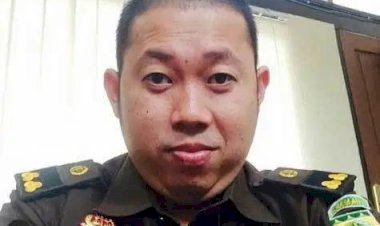 Sebut Terdakwa Tak Sengaja Siram Novel, Netizen Posting Rekam Jejak Jaksa Fedrik