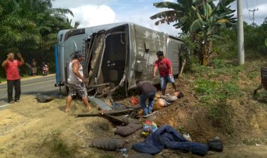 Begini Kronologis Tergulingnya Bus RAPI di KM 46 Bukitbaling Muarojambi