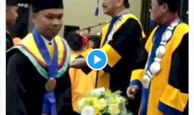 Wisudawan Cuekin Rektor, Sang Rektor Malah Joget Saking Kocaknya