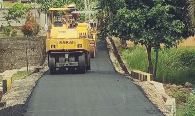 Tidak Terkendala Covid-19, Pekerjaan Jalan Dalam Kota Sarolangun Terus Dilakukan