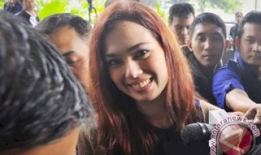 Catherine Wilson Mengaku Baru Dua Bulan Gunakan Sabu-sabu