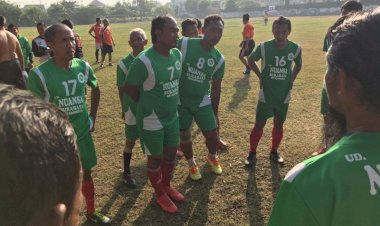 Sejumlah Mantan Pemain Persebaya hadiri Liga Sepakbola Antarwarga