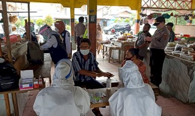 Rapid Test Masal di Pasar Tanjab Barat, Pedagang Sempat Ajukan Protes