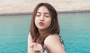 Pakai Kemben, Anya Geraldine Bikin Jomblo Salah Fokus