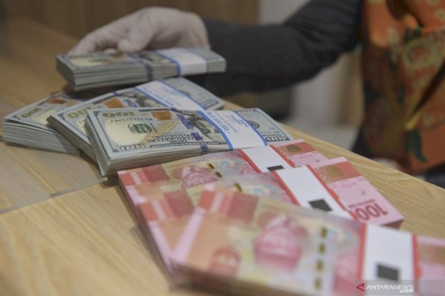 Kenaikan Kasus Covid-19 Terus Terjadi, Rupiah Berpotensi Tertekan