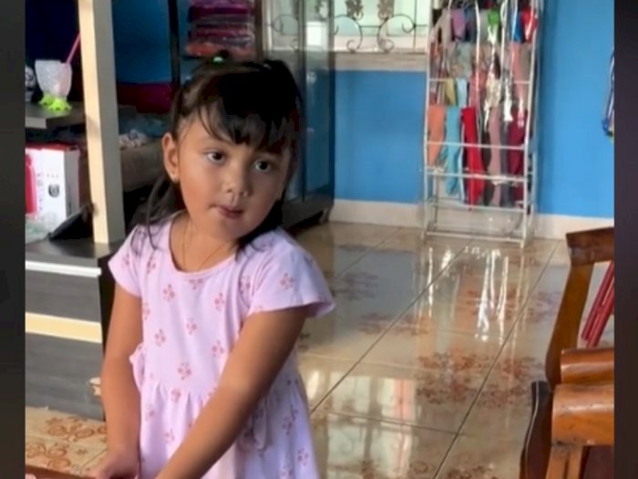 Viral Ditonton 6,7 Juta Kali, Bocah Perempuan Menangis Takut dengan Duit, Kenapa Ya?