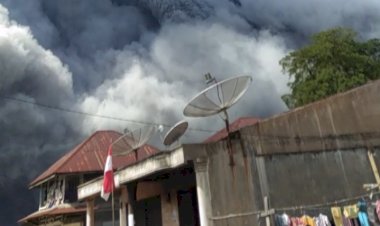 Gunung Sinabung Meletus Kolom Abu 6.000 Meter, Warga Diminta Waspada