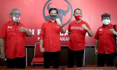 Gibran Jokowi-Teguh Daftarkan Calon ke KPU Hari Pertama