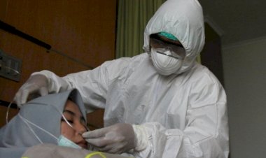 Berharap Angka Kematian Menurun, Presiden Instruksikan Penerapan Standar Pengobatan Pasien COVID-19