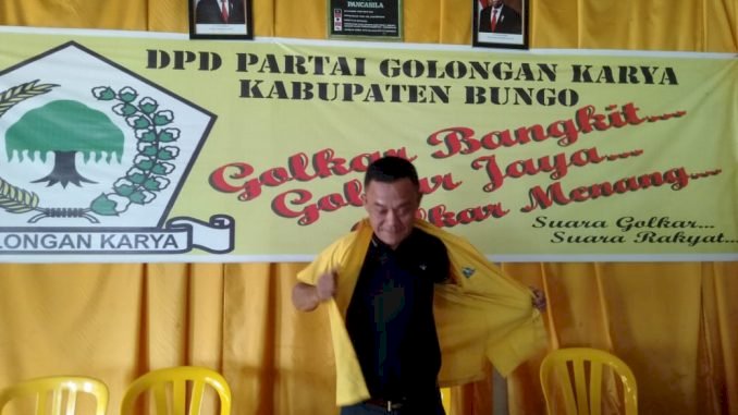 Mengaku Dizolimi, Mantan Wakil Ketua DPRD Bungo Ini Mundur dari Golkar
