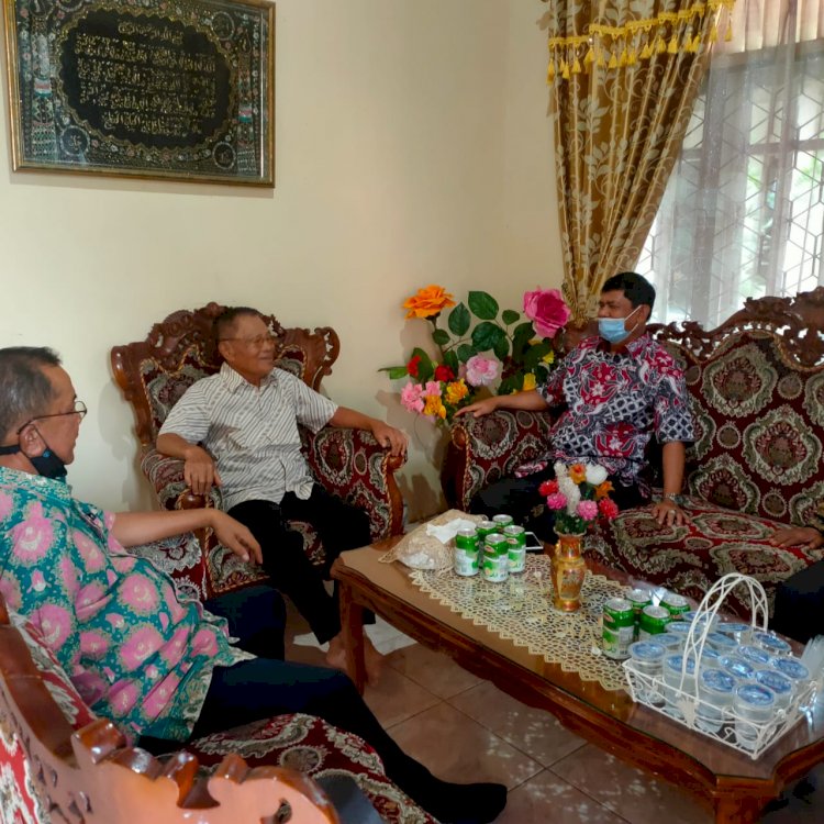 Kunjungi Sesepuh Jambi, Ini yang Disampaikan Syafril Nursal