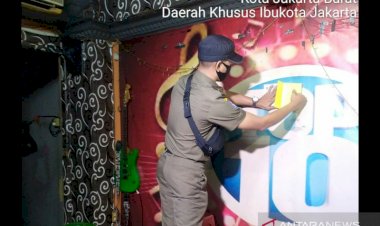 Tegas! Satpol PP DKI Jakarta Segel Top 10 karena Layani Tamu Saat PSBB