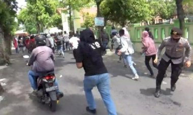 Mau Demo! Anak STM dan SMA Dibubarkan Polisi, 43 Pelajar Diamankan