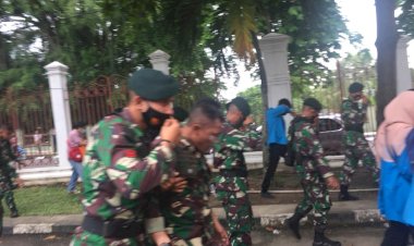 Aksi Penolakan UU Cipta Kerja di Jambi Ricuh, 1 Personel TNI Terkena Gas Air Mata