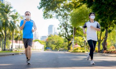 Yuk! Begini Cara Pakai Masker yang Baik Saat Berolahraga di Luar Ruangan