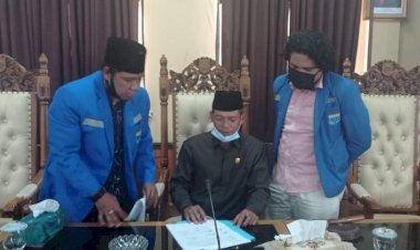 Datangi DPRD Muarojambi, PKC PMII Jambi Ajak Dewan Tolak UU Cipta Kerja