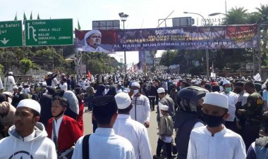 Lautan Massa Sambut Rizieq di Bogor, Lalu Lintas di Jalur Puncak Ditutup Sementara
