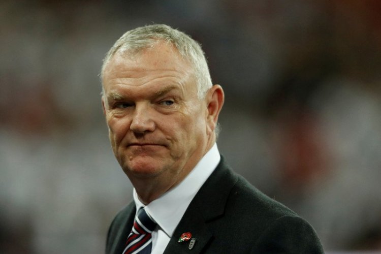 Usai Mundur dari FA, Clarke Juga Tinggalkan Jabatan Wapres FIFA