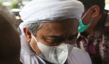 Kuasa Hukum Sebut Habib Rizieq Sakit: Masih Mengkhawatirkan