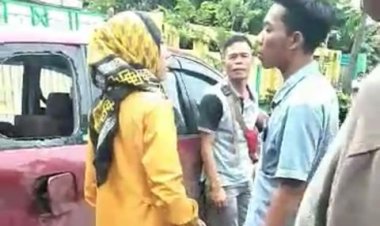 Apes Banget! Kepergok Selingkuh dengan Istri Orang, Kades Diserang Massa Avanza Pun Jadi Sasaran