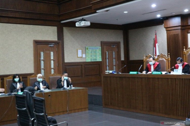 DUH! Hakim Sebut Jaksa Pinangki Ikut Urusi Grasi Annas Maamun