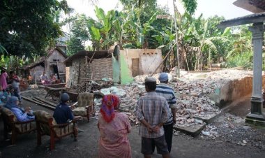 Duh! Kompensasi Rp30 Juta Tak Kunjung Dibayar, Rumah Gono-gini Dihancurkan Mantan Istri