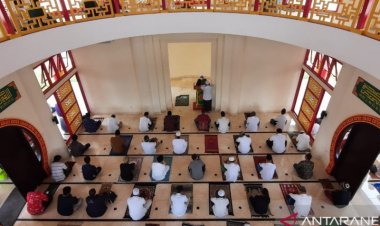 MUI OKU Bolehkan Salat Tarawih di Masjid Saat Ramadan, Tapi....