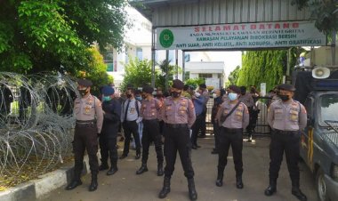 Sidang Putusan Sela Habib Rizieq, PN Jaktim Dijaga Ketat