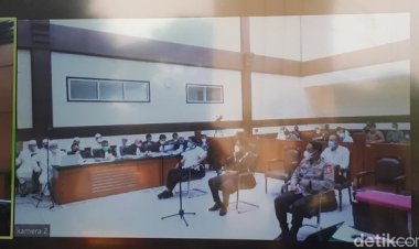 Habib Rizieq Cecar Soal Penjemputan dari Mahfud Md, Hakim: Tolong Jangan Dipaksa Dia tidak Tahu?