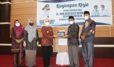 Kunker ke Tanjab Barat dan Tanjab Timur, Pj Gubernur Minta Sekolah Tatap Muka Dipersiapkan dengan Matang