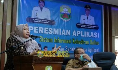 Bupati Resmikan Aplikasi Sistem Informasi Kehadiran Online