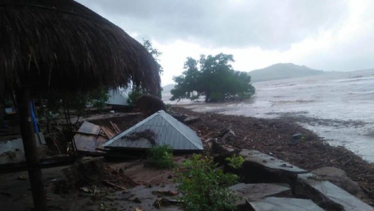Begini Kengerian Banjir Bandang Lahar Dingin di NTT, 11 Orang Tewas dan 16 Hilang