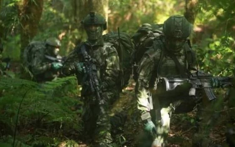 Garang! Seragam Perang Hutan Darah Mengalir Kopassus