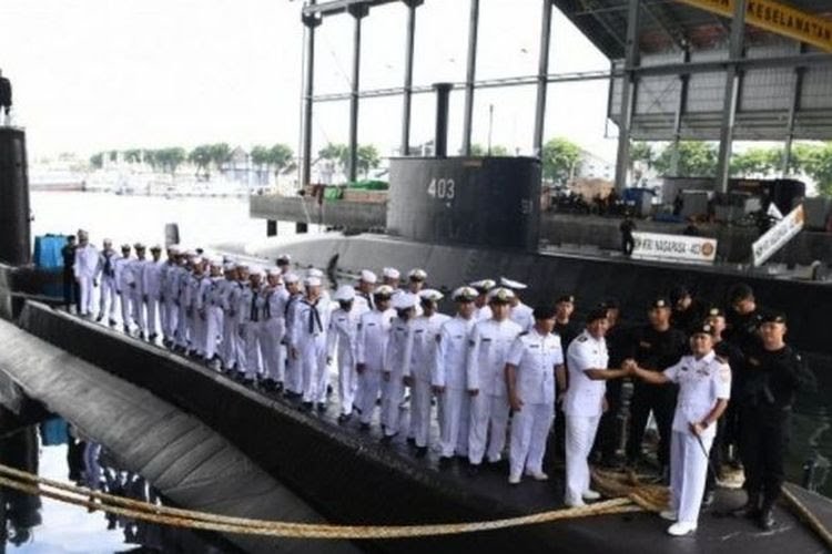 Akhirnya KRI Nanggala-402 Dinyatakan Tenggelam, 72 Jam Pencarian Ini Barang Ditemukan...