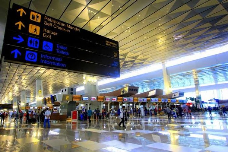Bahaya! 32 WNA asal India Ditolak dan Disuruh Pulang Saat Berada di Bandara Soetta