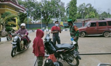 Tebo Masih Zona Oranye, Babinsa Agus: Kita Ingatkan Masyarakat Gunakan Masker!