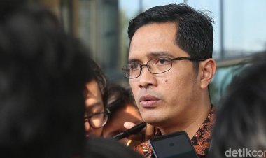 Mantan Jubir KPK Singgung Soal TWK, Pilih Al-Qur'an atau Pancasila: Wawasan Kebangsaan Apa yang Dikehendaki?