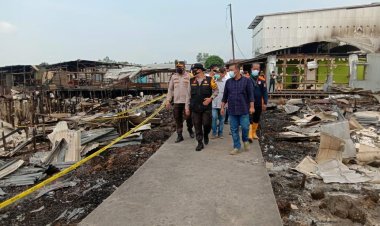 Gunakan Helikopter, Kapolda Tinjau Korban Kebakaran di Tanjab Timur