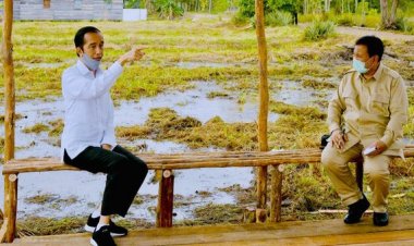 Duet Jokowi-Prabowo, Rocky Gerung: Ide Jokowi 3 Periode Dimanfaatkan Qodari buat Cari Untung Aja....