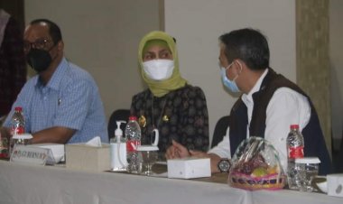 Pj Gubernur Hadiri Rapat Pleno Terbuka Rekapitulasi dan Penetapan Hasil PSU Pilgub Jambi