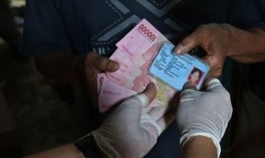 Penerima BST Mengamuk ke Petugas Kantor Pos di Bekasi, Gegara Diminta KTP Asli