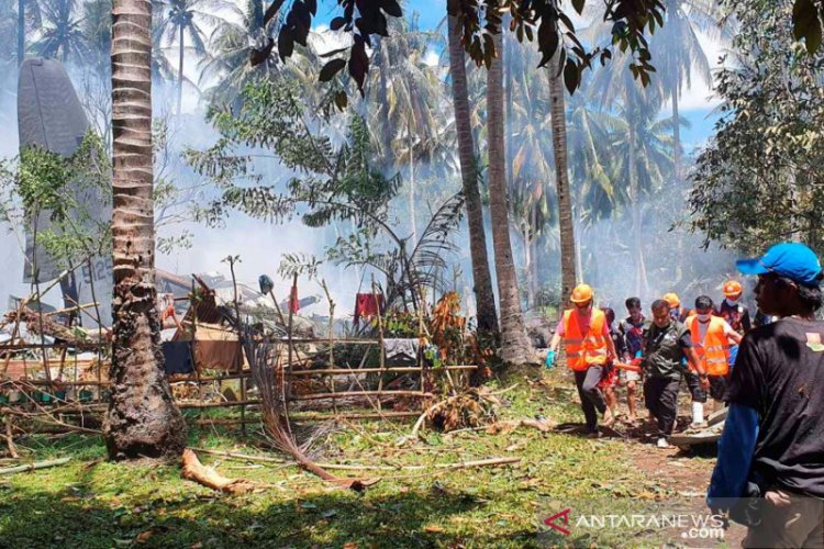 Black Box Pesawat Angkatan Udara Filipina yang Jatuh sudah Diambil